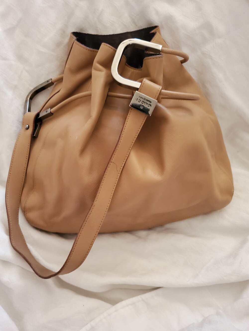 Gucci Tan Leather Drawstring Bucket Shoulder Bag 01165